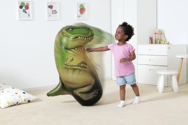 Dinosaur boxningssäck i plast
