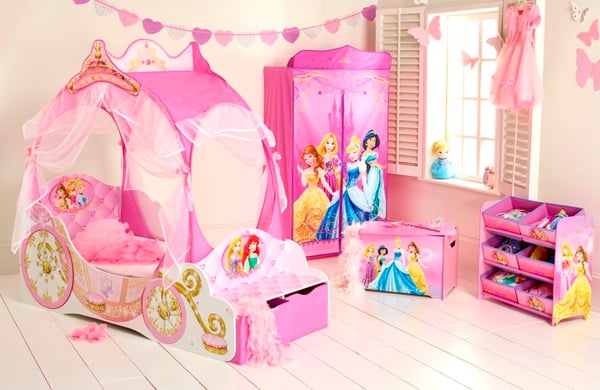 Disney Prinsessvagn Junior barnsäng (140cm)