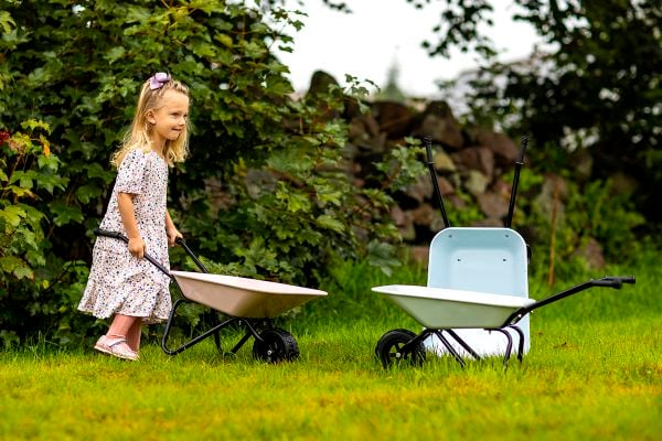 Hörby Bruk lasten kottikärryt, vaaleanpunainen