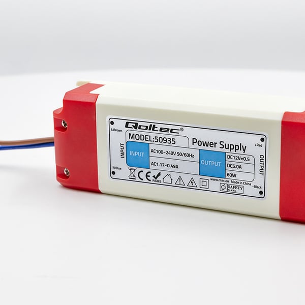 Qoltec LED-switchende netstrømforsyning IP20 60W 12V 5A