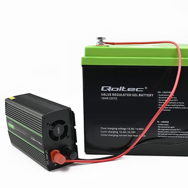 Qoltec Monolith spänningsomvandlare 300W 600W 12V till 230V ren sinus