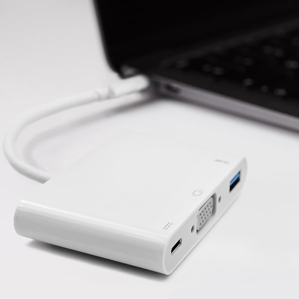 Qoltec Hub-adapter USB-C 3.1 3in1 med USB 3.0, VGA och USB-C 3.1 PD 92W
