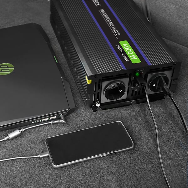 Qoltec Monolith 4000 MS spänningsomvandlare 12V till 230V 2000/4000W USB