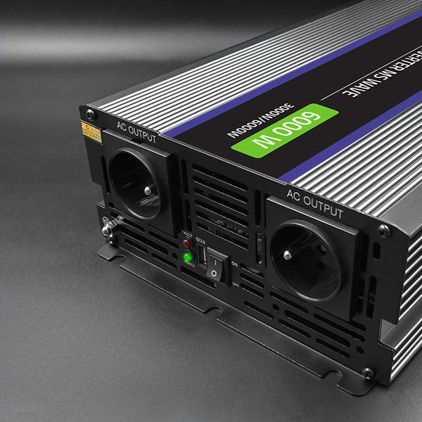 Qoltec Monolith 6000 MS Wave -jännitemuunnin | 12 V - 230 V | 3000/6000 W | USB