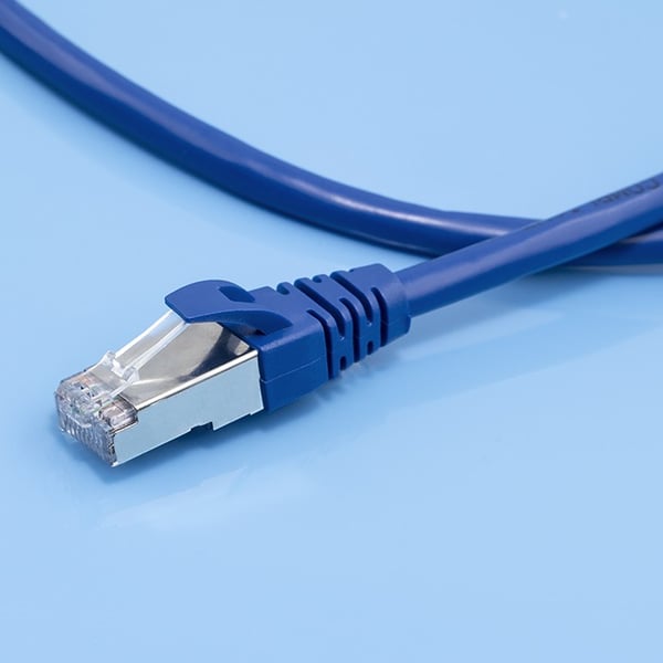 Qoltec-kaapelikytkentäkaapeli FTP | CAT6 | 2 x RJ-45 | 1 m | Nopea | Kulta | Suojattu