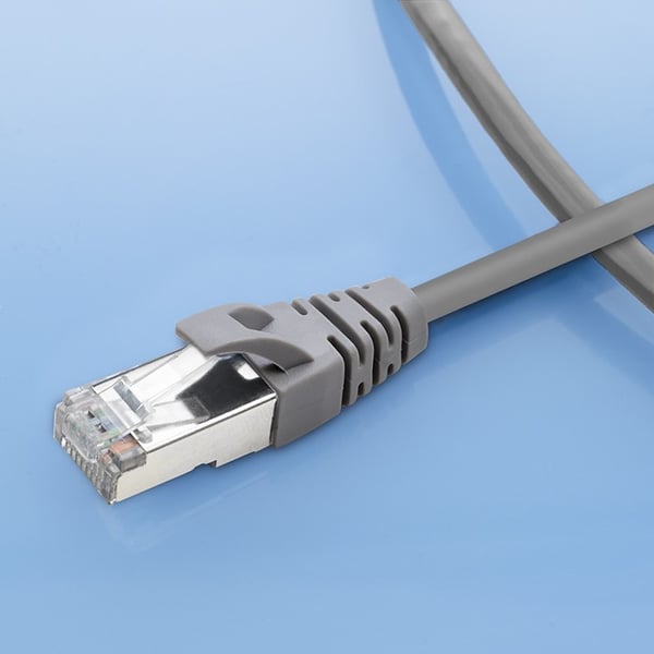 Qoltec netledning FTP CAT5e RJ-45 2m guldfarvet skærmet