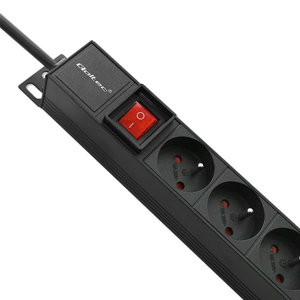Qoltec Alumiininen PDU-jatkojohto räkkiin | 16A | 16 x Ranskalainen | Pystysuora | 1,8 m