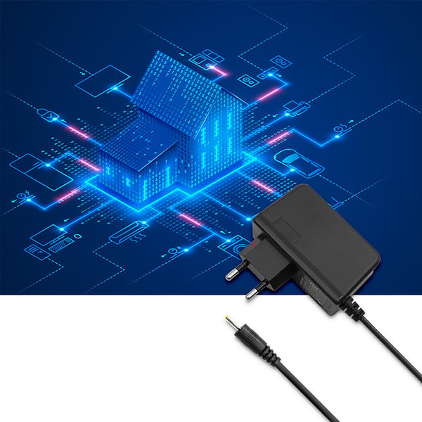 Qoltec-seinälaturi 15 W | 5 V | 3 A | 2,5 * 0,7