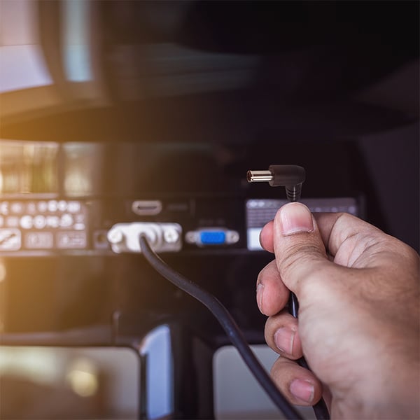 Qoltec netadapter til LG-skærm 25W 19V 1.3A 6.5*4.4 med strømkabel