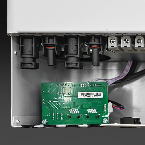Qoltec Hybrid Off-Grid Aurinkoinvertteri 11000W | 160A | 48V | MPPT | BMS | Sinus | Wi-Fi-vaihtoehto | Tehokerroin 1.0