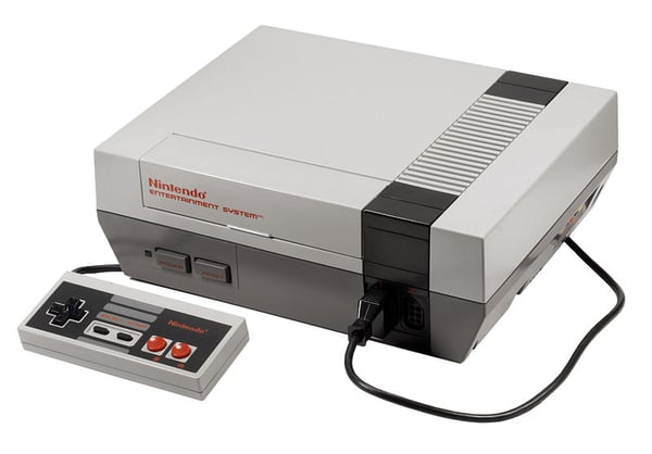 Nintendo 8-bit / NES Original Console incl. 1 Controller (BRUGT VARE)