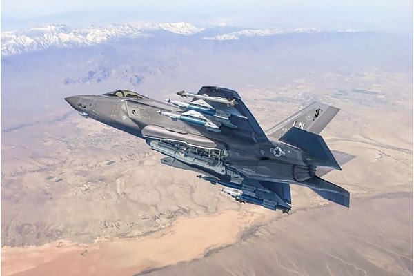 ITALERI 1:72 Lockhead Martin F35A (Beast Mode)