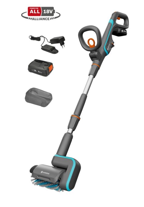 Gardena Akku Multi Cleaner AquaBrush Patio, herkille puukansille ja terasseille Sisältää 1x 18v 2,5 Ah akku Laturi ja kumisuojus akulle