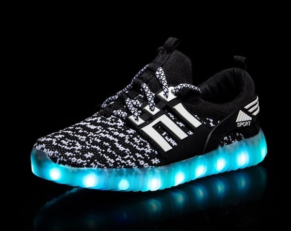 LED Sneakers med snøring strl 32, Svarte