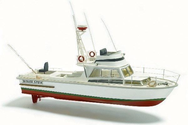 1:30 White Star - Plastic hull