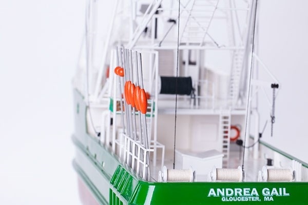 1:30 Andrea Gial RC - - Skrog av tre