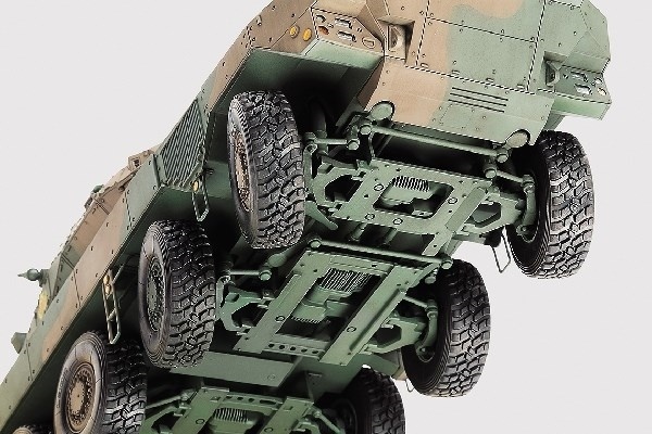 Tamiya 1/35 Japan Ground Self Defense Force MCV Type 16
