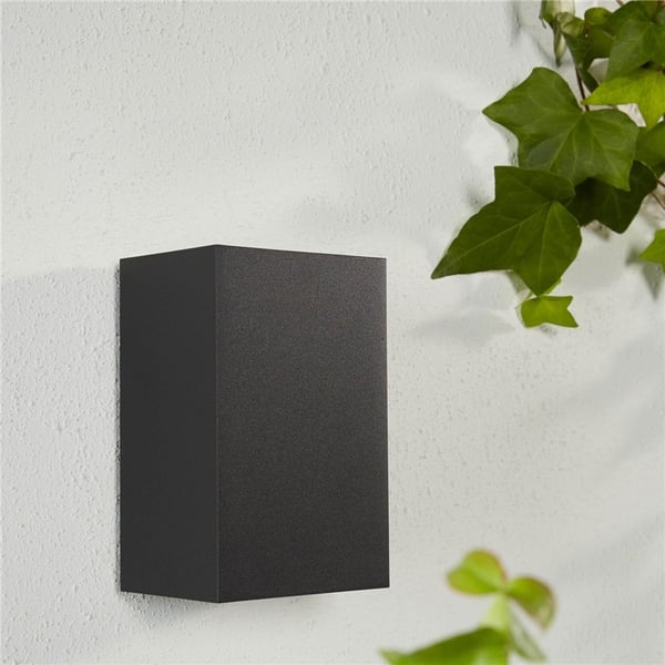 Philips Hue Resonate Vägglampa Wh/Colo