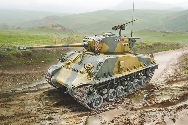 ITALERI 1:35 M4A3E8 Sherman ''Korean War''