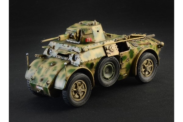 Italeri 1:35 AB 41 med Bersaglieri italiensk infanteri
