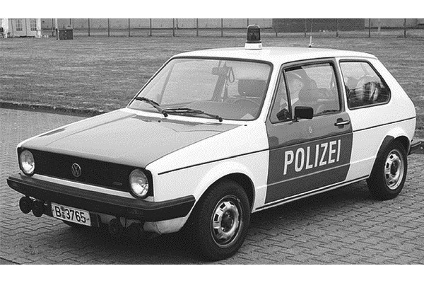 ITALERI 1:24 VW Golf 'POLIZEI'