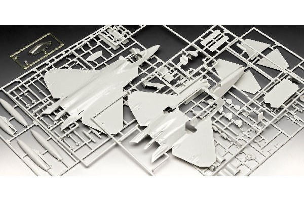 Revell Lockheed Martin F-22A Raptor 1:72