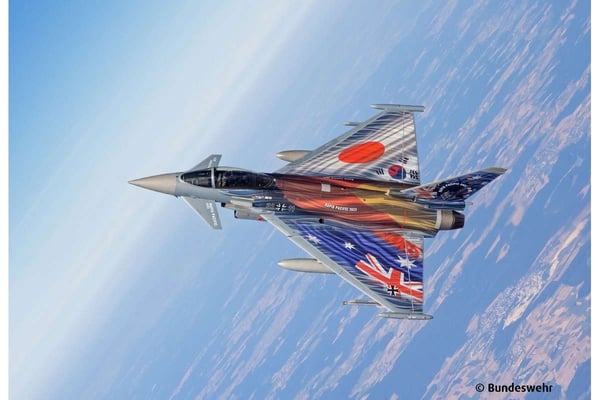Revell Eurofighter-Pacific platinum edition 1:72 gavesett