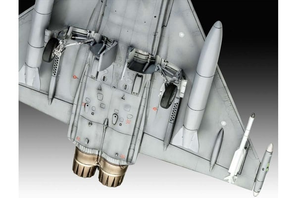 Revell Eurofighter-Pacific platinum edition 1:72 gavesett