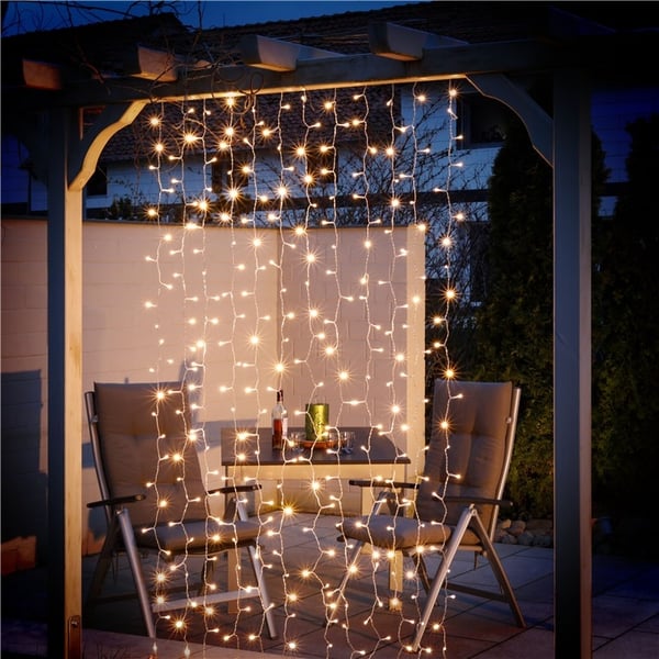 Goobay 300 LED-ljusridåer med fjärrkontroll, timerfunktion, 8 ljuslägen, dimmer, USB- och batteridrift, varmvitt (3000 K)