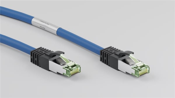 Goobay CAT 8.1 Patchkabel, S/FTP (PiMF), blå 99,9 % iltfri kobberleder (OFC), AWG 24, halogenfri kabelkappe (LSZH), 5 m