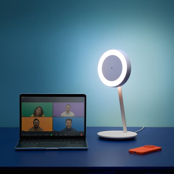 WiZ Portrait Smart skrivebordslampe/lampe for videosamtaler 600lm