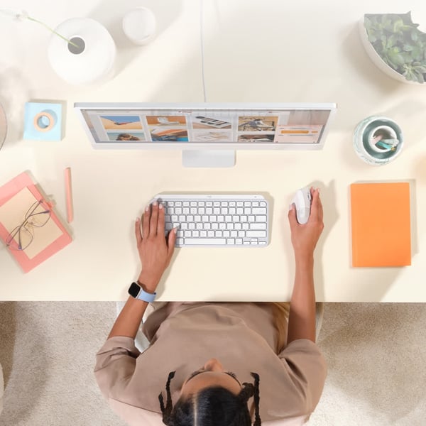 Logitech Lift for Mac Vertikal ergonomisk mus, off-white/Pa