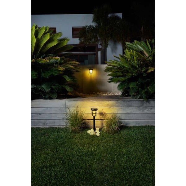 Philips Radii solcellevegglampe med ultraeffektiv LED 250lm svart