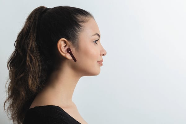 Puro Bluetooth Slim Pod-øretelefoner med ladestasjon, rød