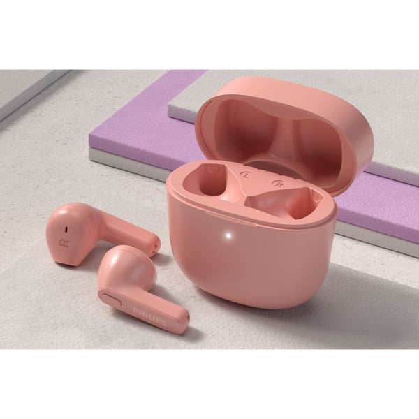 Philips TAT2206PK True Wireless-hodetelefoner, IPX4-klasse (sprut- og svettebestandig) 6+18 timers spilletid. Rosa farge