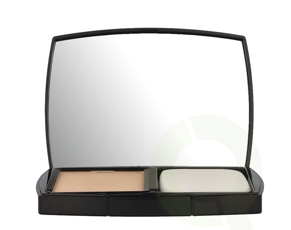 Chanel Ultra Le Teint Flawless Finish Compact Foundation 13 g B10