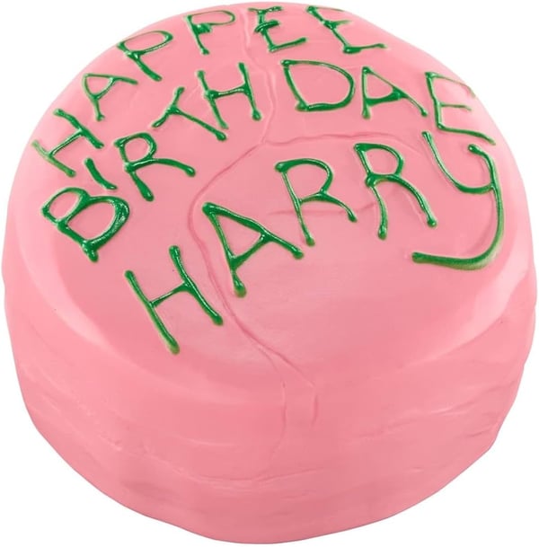 Noble Collection Harrys bursdagskake - Toyllectible Pufflums™ - Harry Potter
