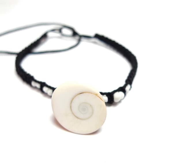 Armband av Snäcka