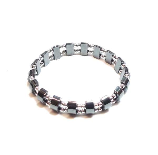 Armband hematitfärg