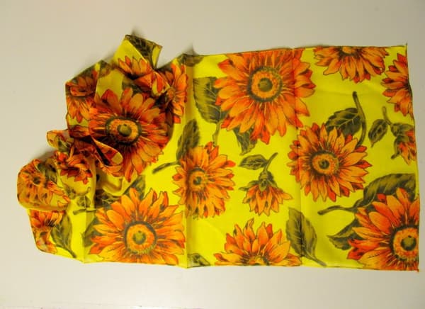 Scarf solrosor gul