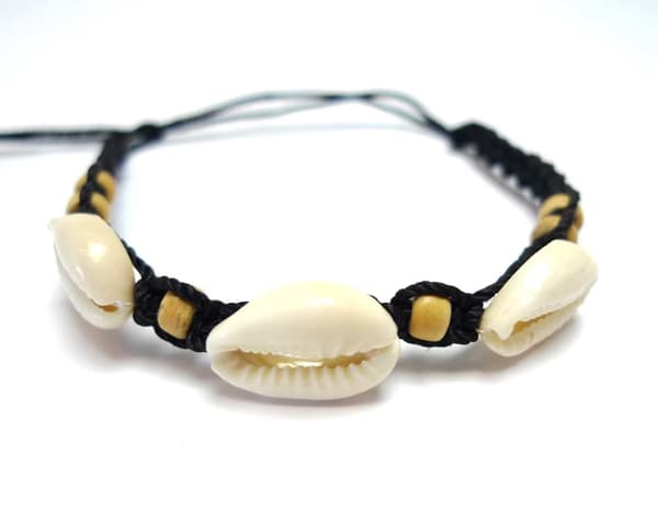 Armband/Fotband med snäckor