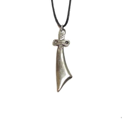 Svärd Halsband