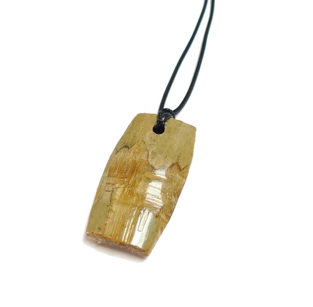 Halsband med Hänge av Bambu