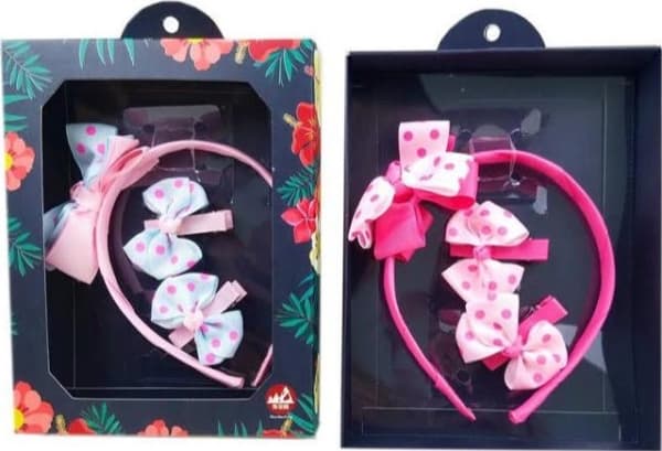 Askato Hair accessories in a box