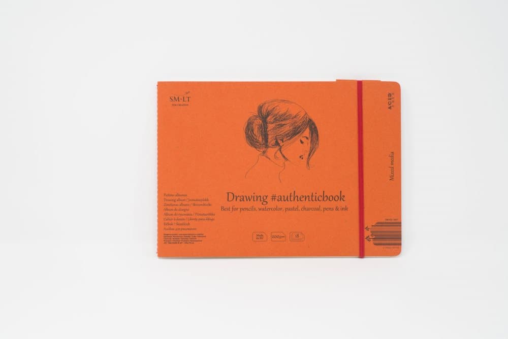Ritbok 245x176 mm, 18 blad, 200 gsm naturligt vitt papper.