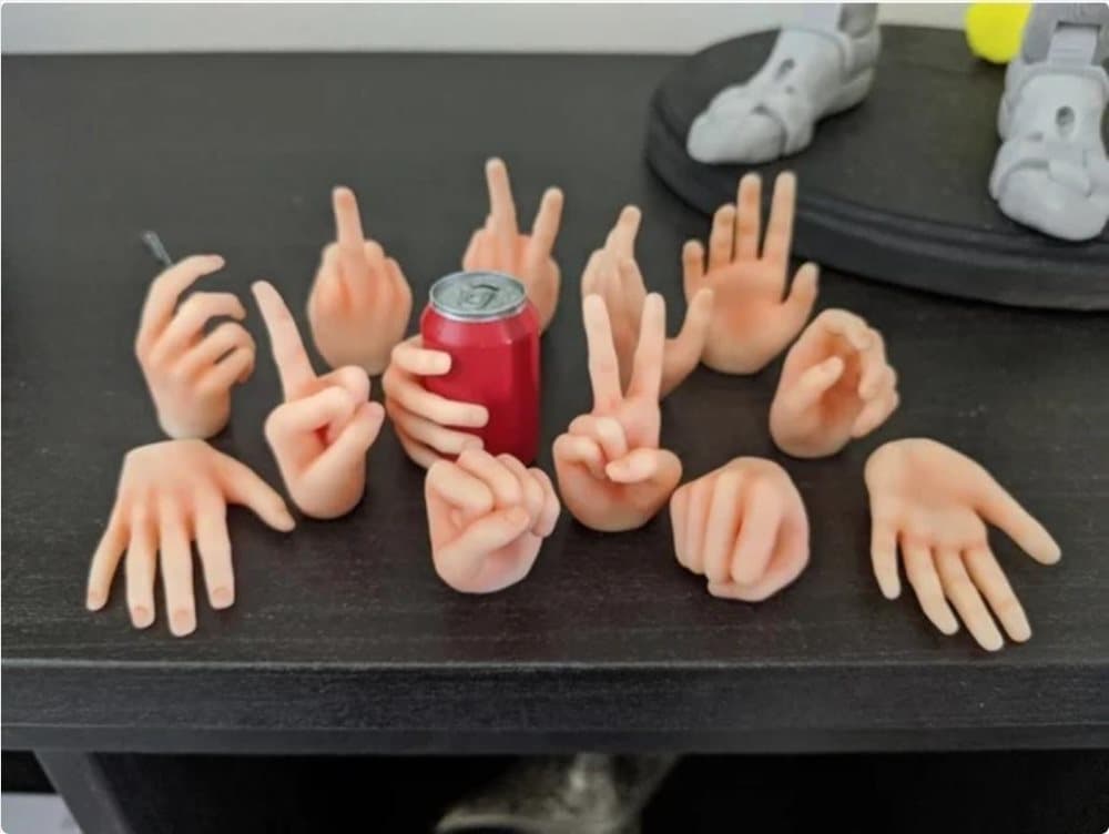 Package of 7 Hand poses on magnets, 4 sizes available