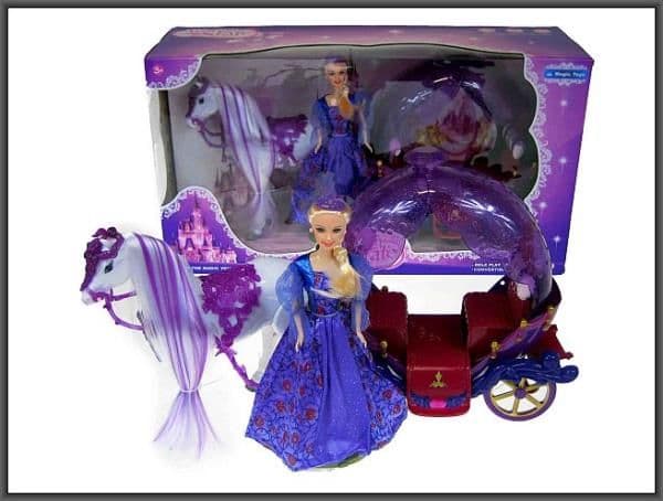 Hipo Karoca with a horse and a doll (HKF12)