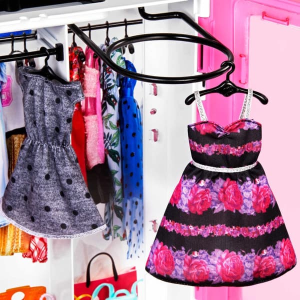 Barbie Fashionistas Ultimate Closet