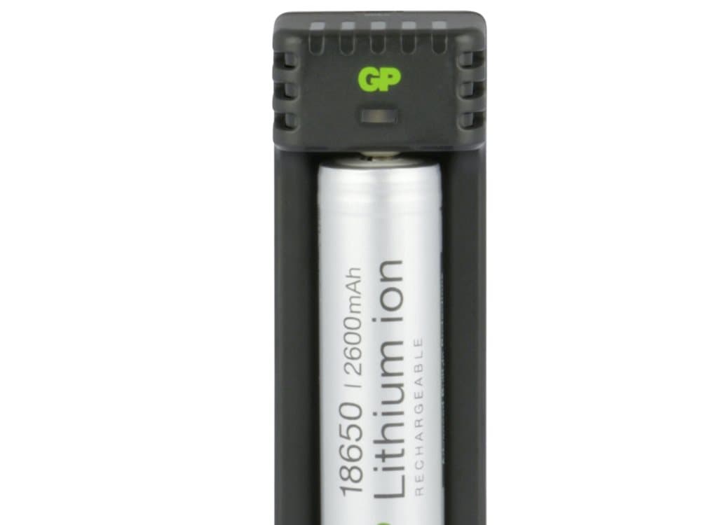 GP Batteries Lithium-ion lader L111, Lithium-Ion (Li-Ion), Overlading, Overbelastning, Kortslutning, 1 stykker, Batterier medfølger