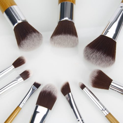 Bild av 10 st. professionella bambu sminkborstar